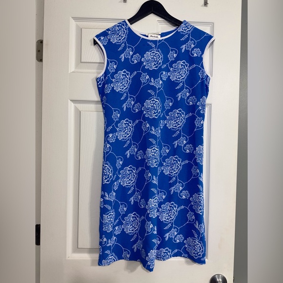tash + sophie Dresses & Skirts - TASH + SOPHIE Women’s Sleeveless Blue Floral Embroidered Sheath Dress NWT